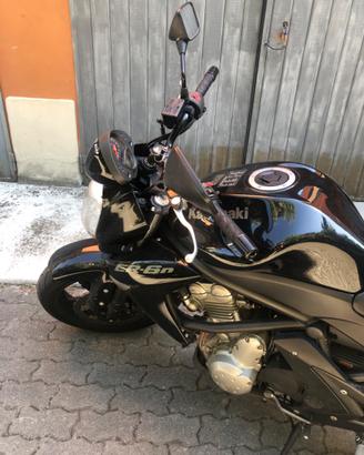 Kawasaki 650 cc modello ER6N del 2008