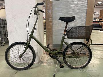 bicicletta scout vintage con cestino
