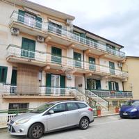 5 LOCALI A PRATOLA SERRA