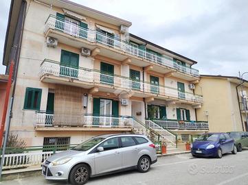 5 LOCALI A PRATOLA SERRA