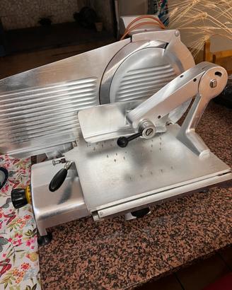 Affettatrice professionale OMAS