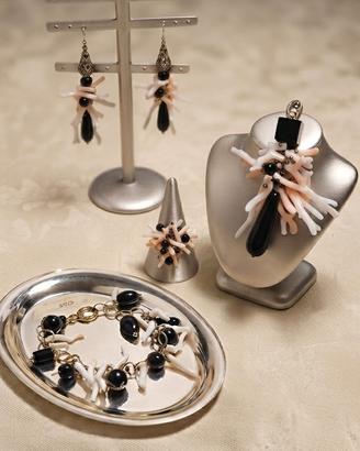 Parure in argento 925 dorato,con corallo e onice