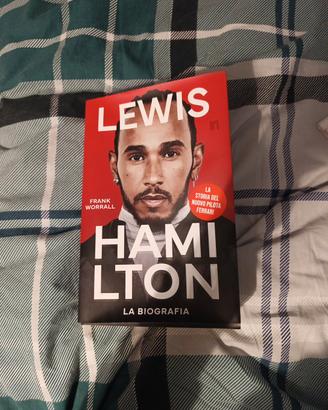 Lewis Hamilton "Biografia" di Frank Worrall