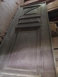 portone in legno massello di castagno