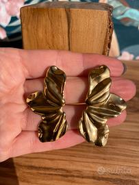 Orecchini oro foglia martellati chunky eleganti