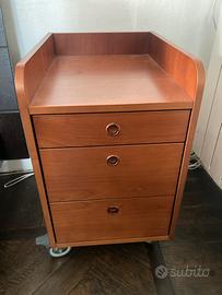 Mobile multifunzionale in ciliegio