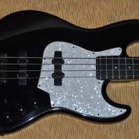 Basso Elettrico Blade b3