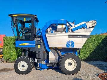 Vendemmiatrice semovente New Holland Braud VL 6070
