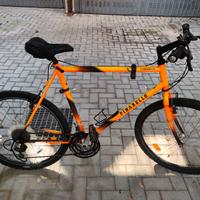 BICI MB Pinarello indistruttibile, in buono stato