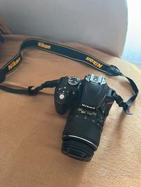 Nikon D3300 + obiettivo 18-55