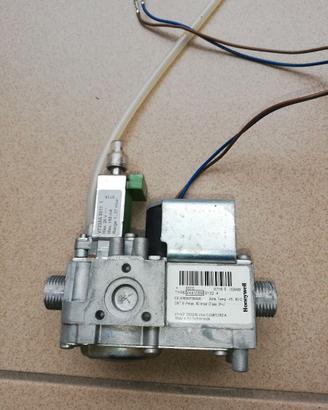 kit Valvola Gas per Caldaia Ferroli - HONEYWELL