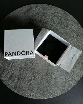 Scatola originale Pandora con velina e cuscinetto