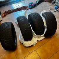 4 pneumatici Yaris Cross invernali