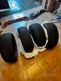 4 pneumatici Yaris Cross invernali