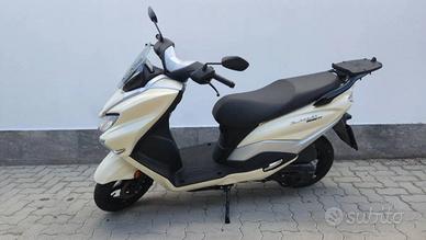 Suzuki Burgman 125 ex street