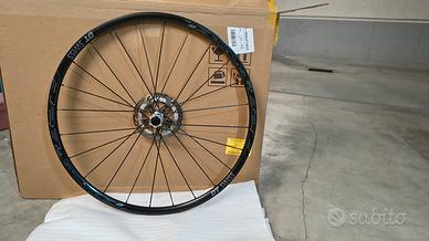 cerchi bici da corsa DT Swiss