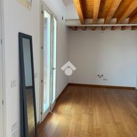 3 LOCALI A MONTEBELLUNA