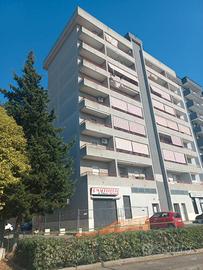 Via Salvo Dacquisto 4 vani vista mare