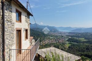 CASA SEMINDIPENDENTE A GANDOSSO
