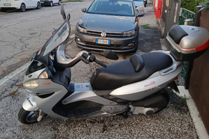 Malaguti Madison s200