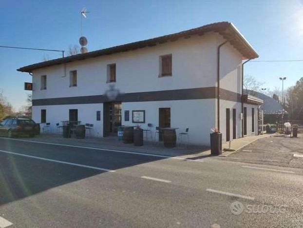 Appartamento al grezzo, Bar-Ristorantino e campi