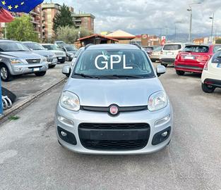 Fiat Panda 1.2 EasyPower Lounge 5posti gancio trai