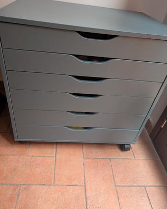 Cassettiera Ikea Alex con rotelle