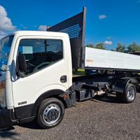 Nissan Cabstar ribaltabile