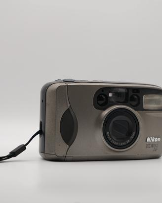 Macchina fotografica analogica Nikon Zoom 210 AF