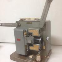 Vintage vecchio mini proiettore