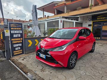 Toyota Aygo 1.0 69 CV 5 porte x-play
