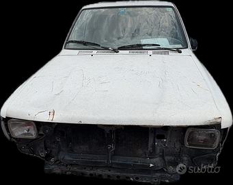 TOYOTA HILUX 2001 COLORE BIANCO