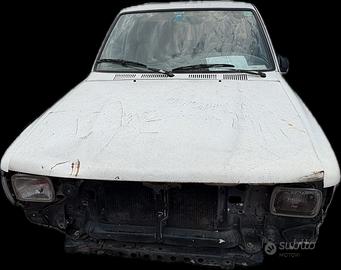 TOYOTA HILUX 2001 COLORE BIANCO