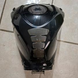 serbatoio gsx-r 1000