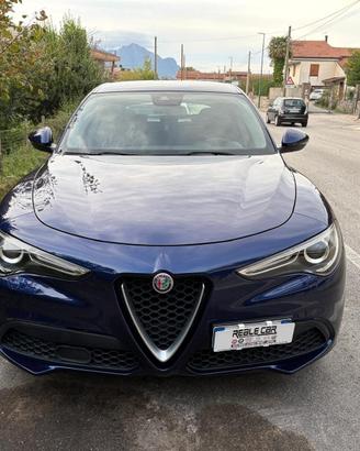 Alfa Romeo Stelvio 2.2 Turbodiesel 160 CV AT8 RWD 