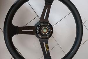 volante Suzuki Nardi con adattatore