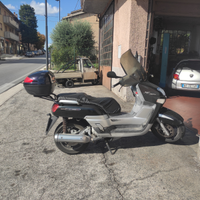 Scooter Yamaha versity 300