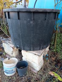 il materiale è in buone condizioni.