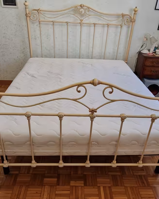 Letto in ferro battuto - Ritiro a mano