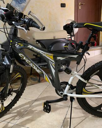 Bici 26 con cerchi in lega freni a disco