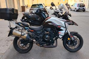 BENELLI TRK 702  DICEMBRE 2023 KM 7000