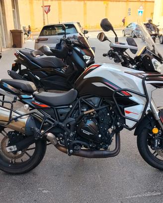 BENELLI TRK 702  DICEMBRE 2023 KM 7000