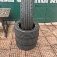 Gomme auto 225/55 R17