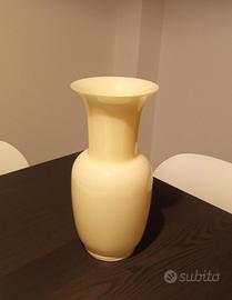 Vaso Opalino in vetro col. avorio VENINI