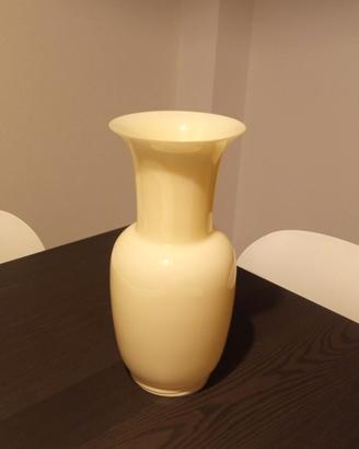 Vaso Opalino in vetro col. avorio VENINI