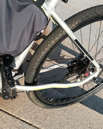 bici Mountain bike 29, prezzo trattabile 