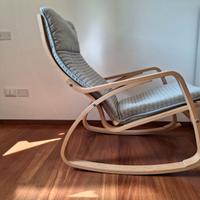 sedia a dondolo Poang Ikea