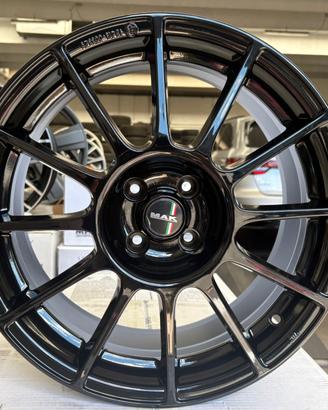 Cerchi nuovi in lega Abarth da 17 pollici