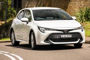 Ricambi usati toyota corolla-verso 2013-2024