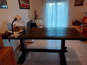 Tavolo in legno massello